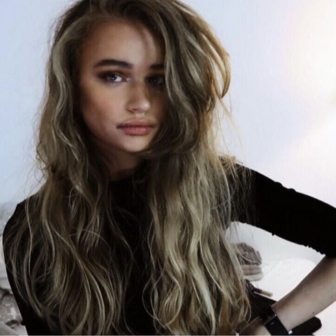 julia gisella age